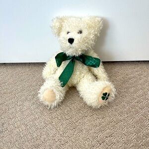 Boyd bear lotsaluck☘️